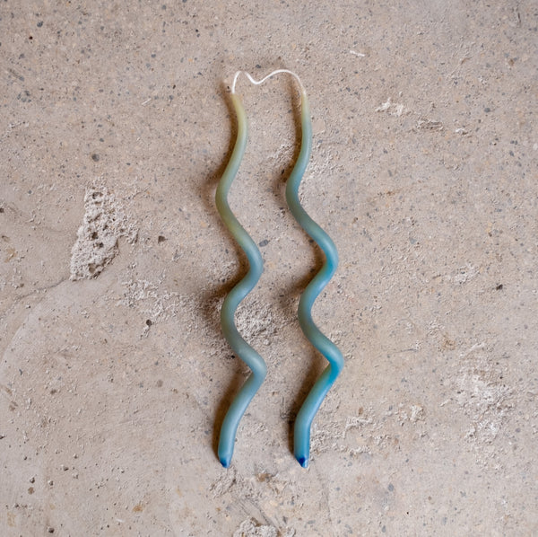 Algae Blue Curlies, Pair